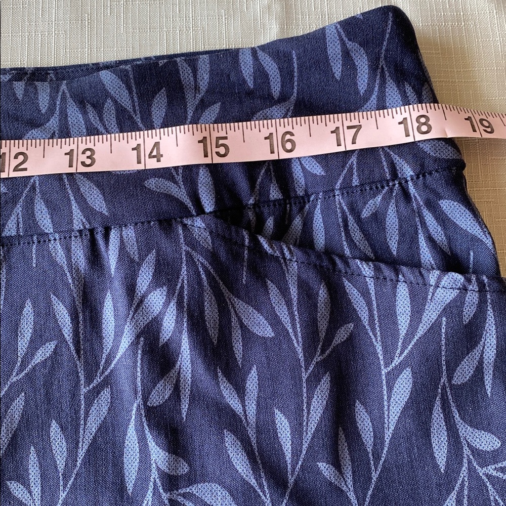 Tribal Women's Navy Leaf-Print Skorts - Picture 7 of 8